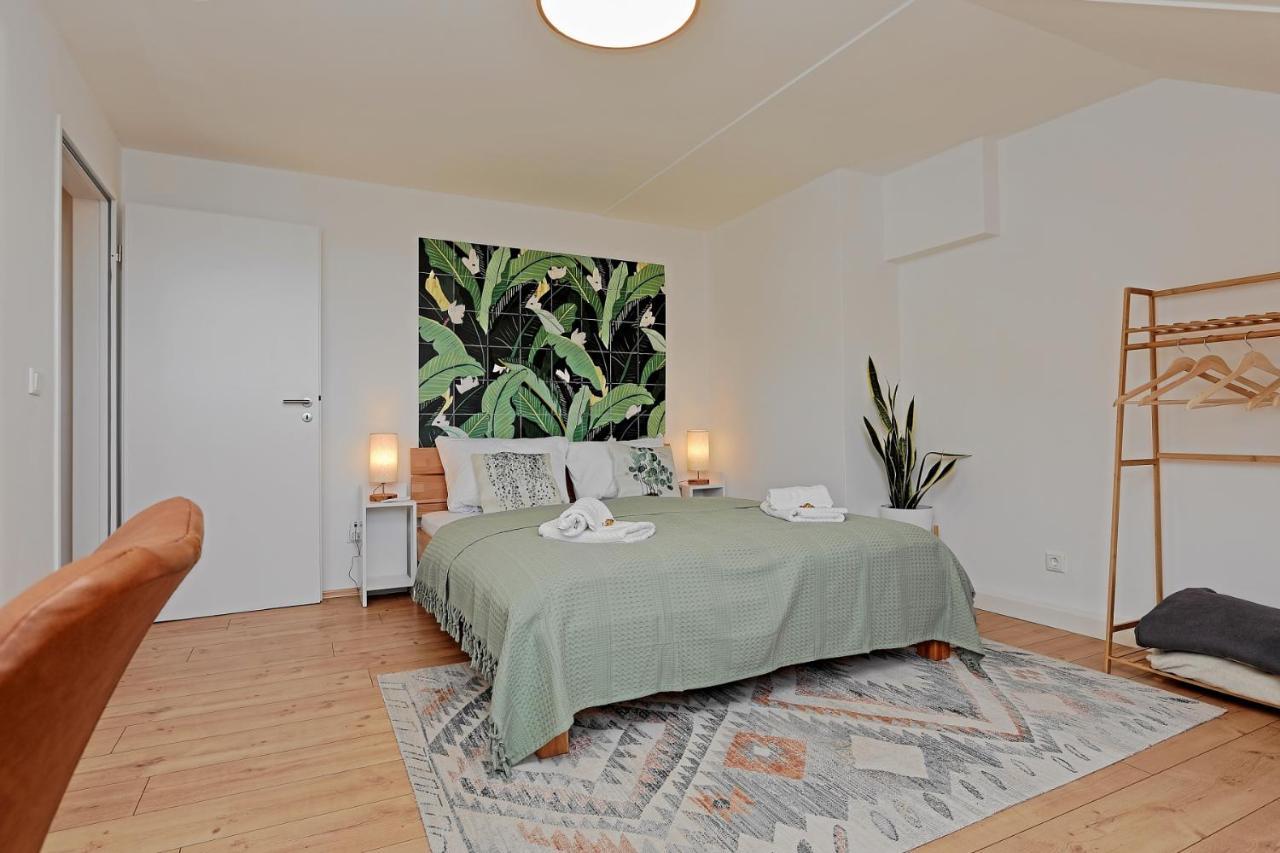 Stay&Dream - 75M² - Two Bedrooms - Kitchen - Netflix إسن المظهر الخارجي الصورة
